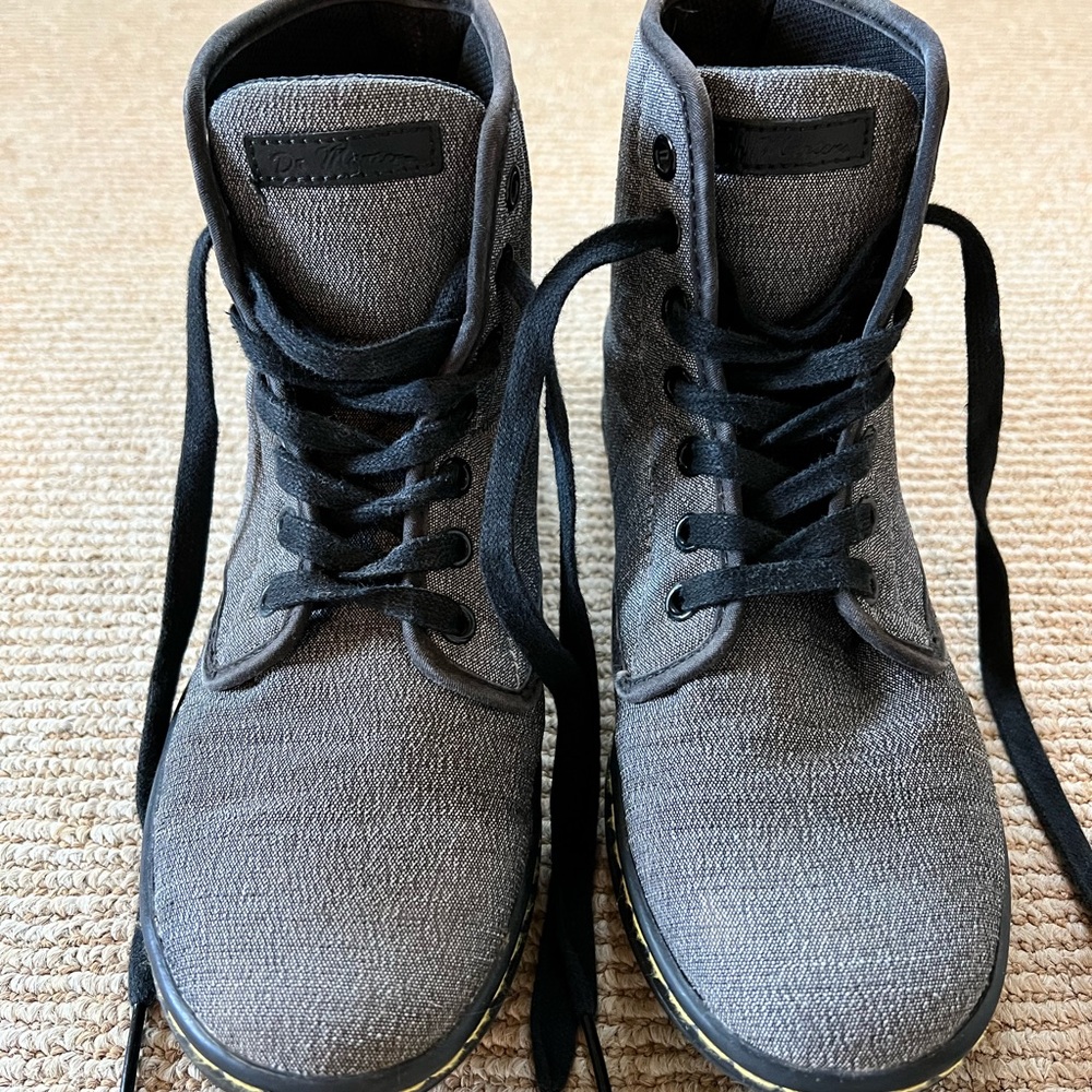 Dr. Martens Canvas Shoreditch Boot - Gray